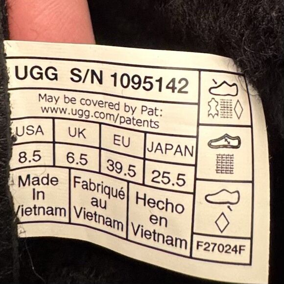 UGG Adirondack III Tall Boots - Picture 10 of 10